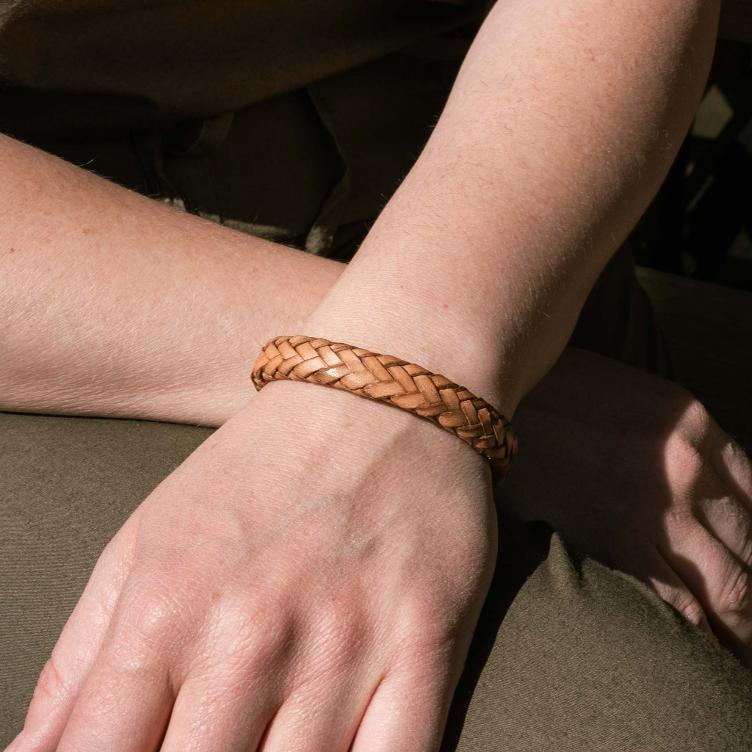 Wide Flat Weaved Leather Bracelet Tan1