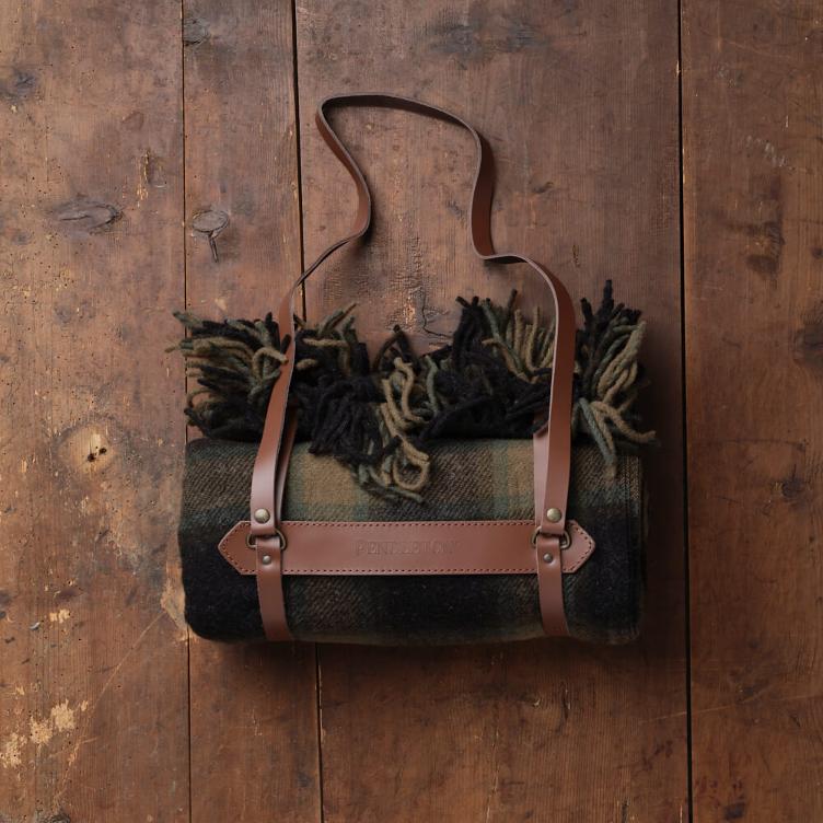 Motor Robe with Leather Carrier Plaid